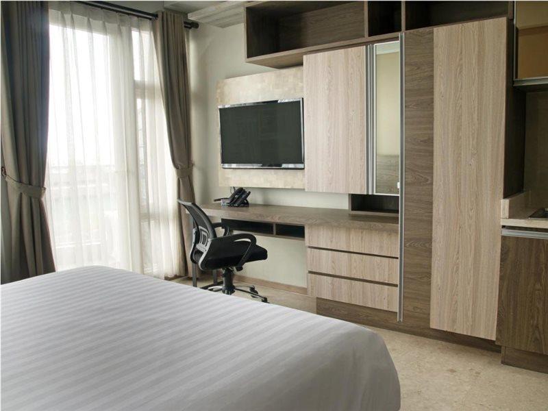 Graha Makara Suite Hotel & Residence Cikarang Dış mekan fotoğraf